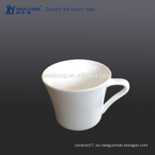 Bohemia alta suavidad blanco fino taza de China de hueso y platillo